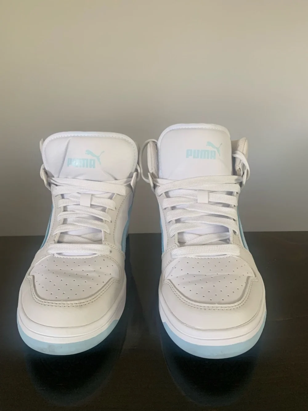 ✨ Puma Light Blue & White High-Top Sneakers size 8✨